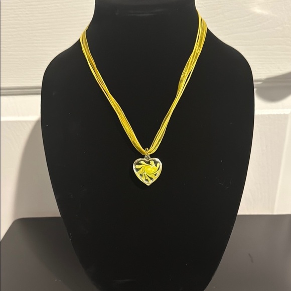 None Jewelry - Glass Heart Pendant Necklace Elegant Flower Collar Choker Temperament Necklace